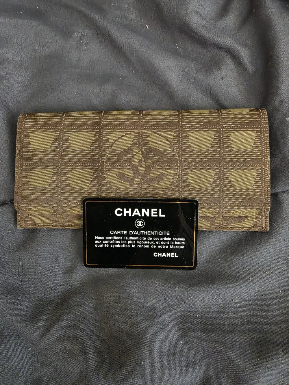 AUTHENTIC Chanel Brown & Green Monogram Canvas Wallet - Picture 1 of 8
